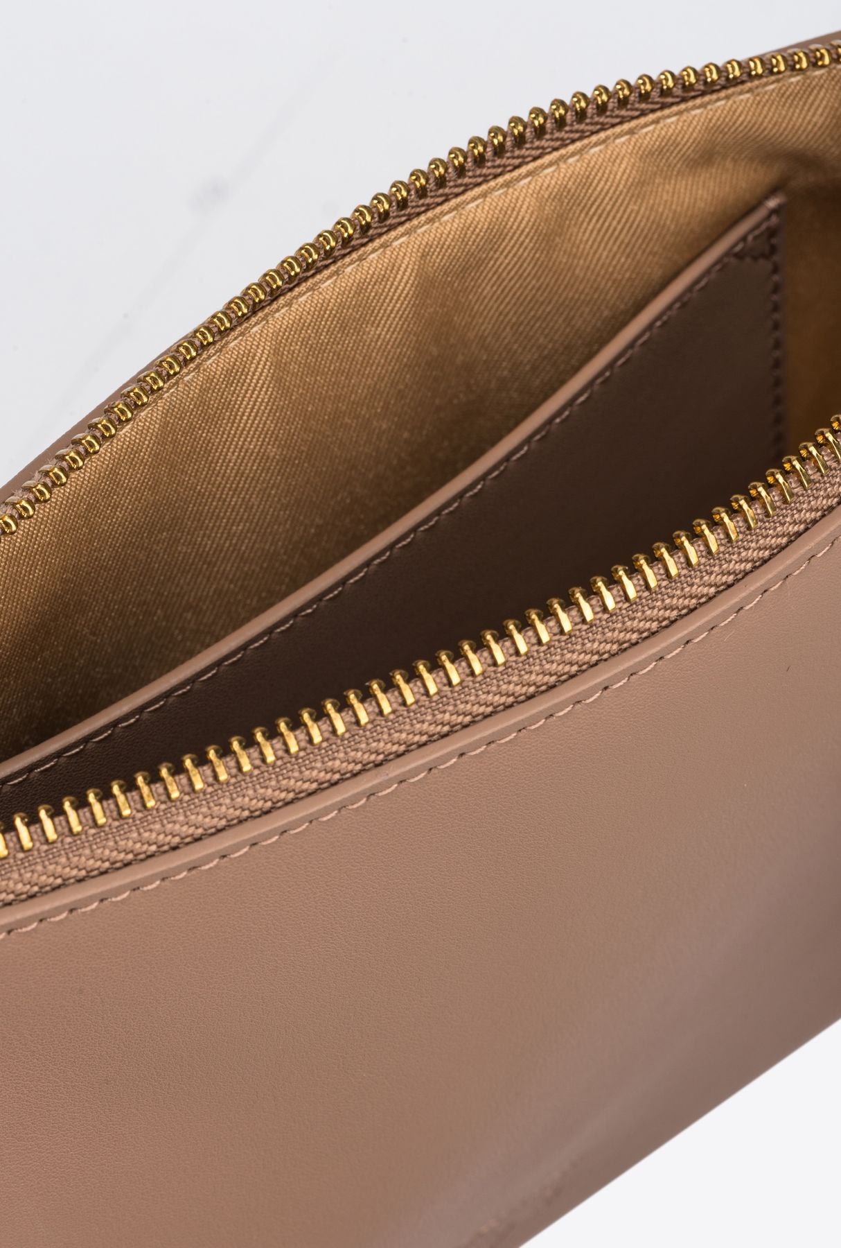 Classic Flat Love Bag Simply